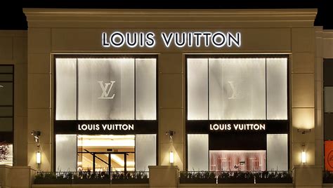 louis vuitton purse store near me|louis vuitton dealer near me.